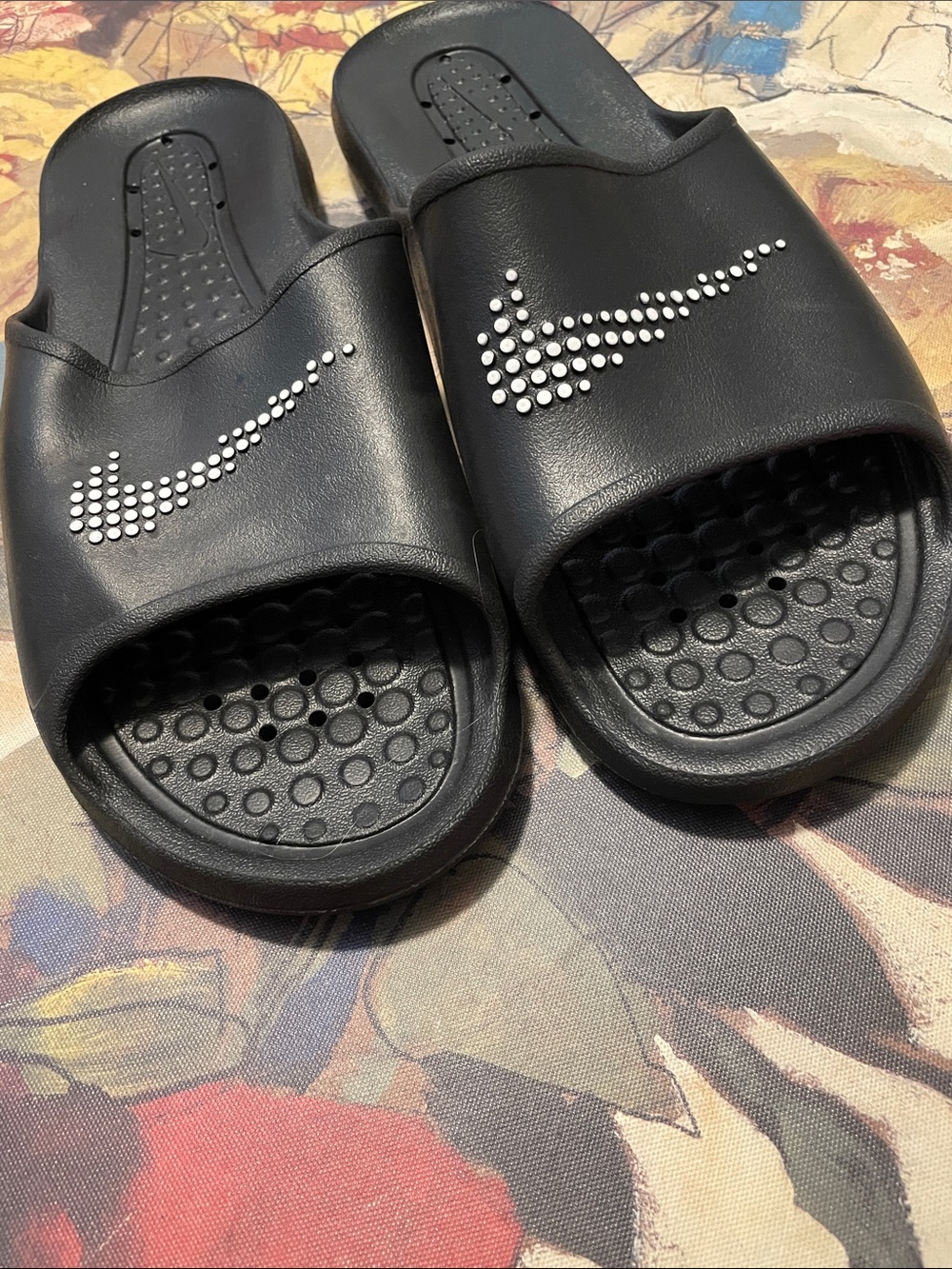 Nike Shower Slides - Picture 2 of 8